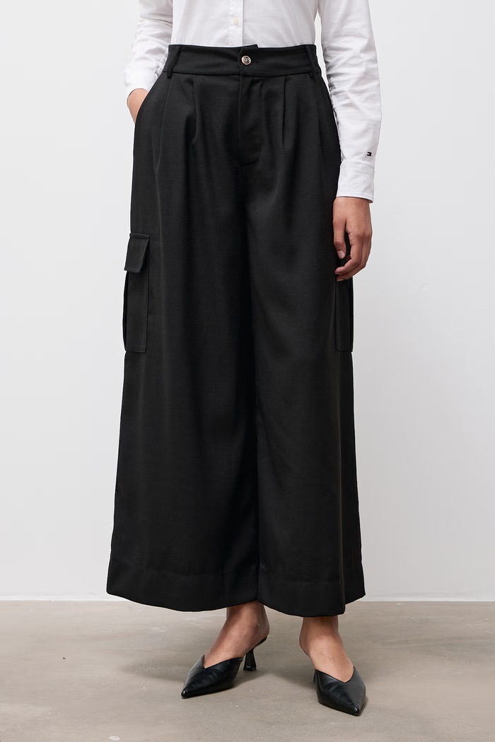 Spodnie damskie z wiskozą Answear.LAB AW27-039.itjr czarny