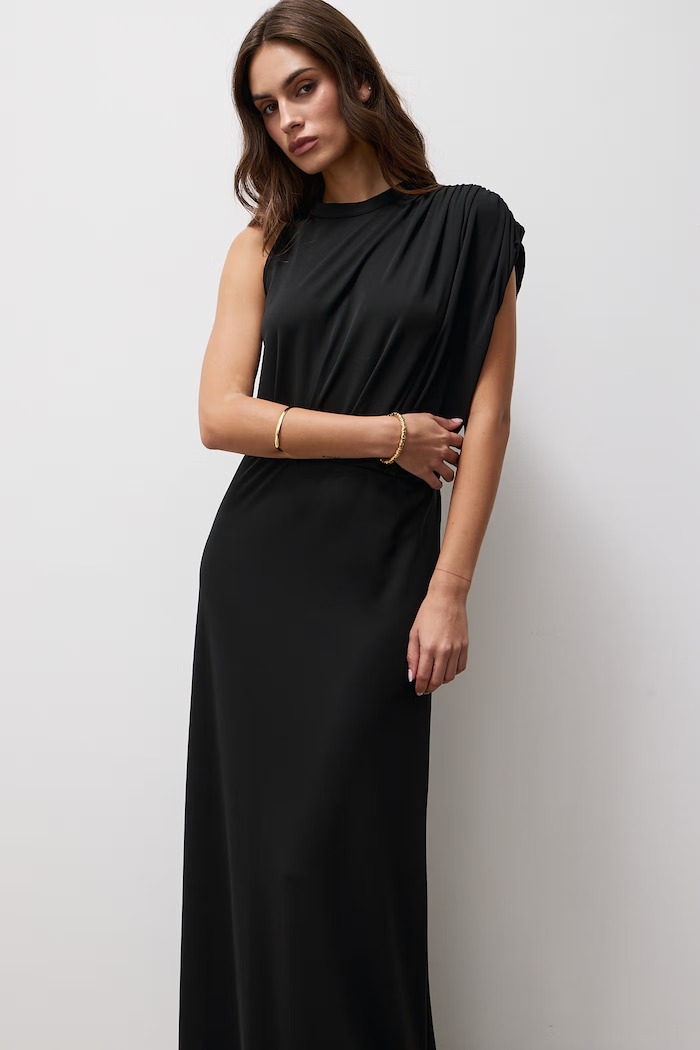 Answear.LAB Sukienka asymetryczna czarny AW26-087.itjr