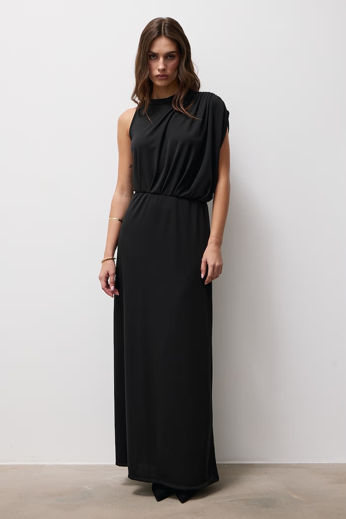 Answear.LAB Sukienka asymetryczna AW26-087.itjr czarny WA26
