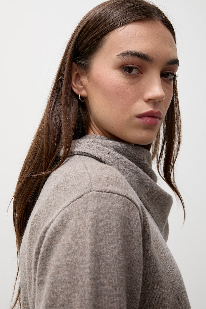 Answear.LAB sweter damski wełniany WA26.SWD002 brązowy