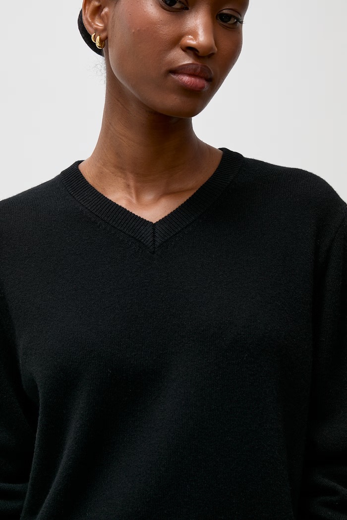 Answear.LAB sweter damski z wełny merino WA26.SWD005 czarny