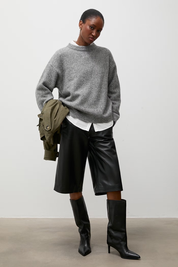 Answear.LAB Sweter damski z wełną HELEN szary WA26
