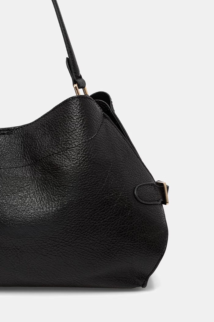 Akcesoria Answear.LAB Torebka hobo damska z imitacji skóry P25380.hak czarny