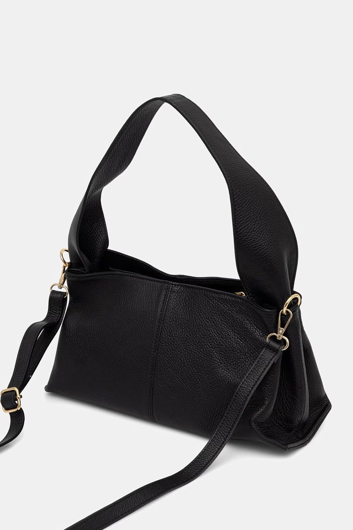Akcesoria Answear.LAB torebka crossbody damska skórzana 1520.hak czarny