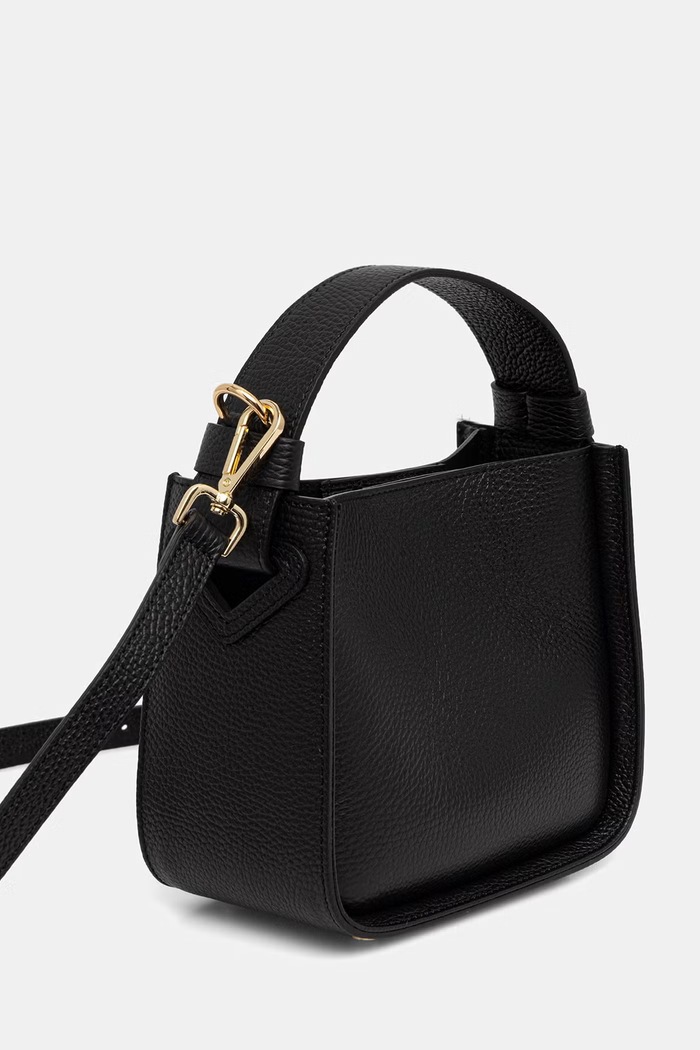 Answear.LAB torebka crossbody damska skórzana a00149 czarny WA26