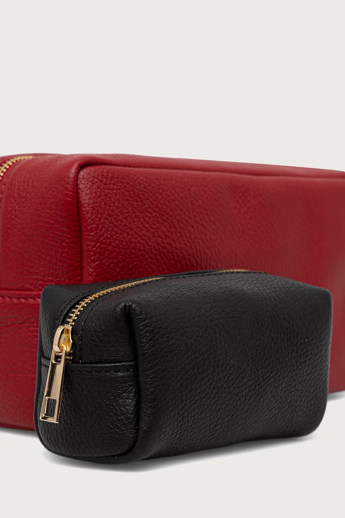 Answear.LAB zestaw kosmetyczek damskich skórzanych czerwony ZOP1111.leather.itjr