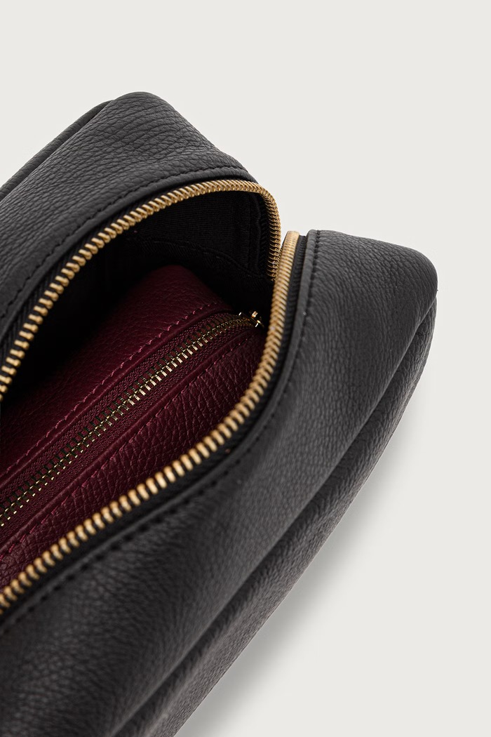 Answear.LAB zestaw kosmetyczek damskich skórzanych ZOP1111.leather.itjr fioletowy