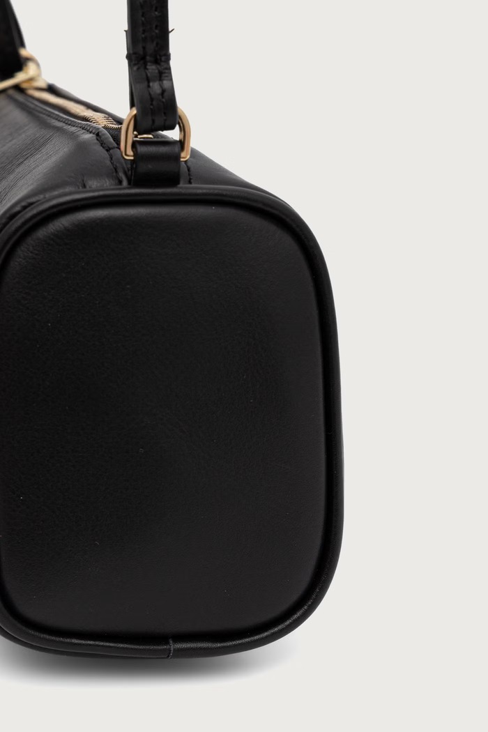 Answear.LAB torebka crossbody damska skórzana czarny MBP173HO1.isr
