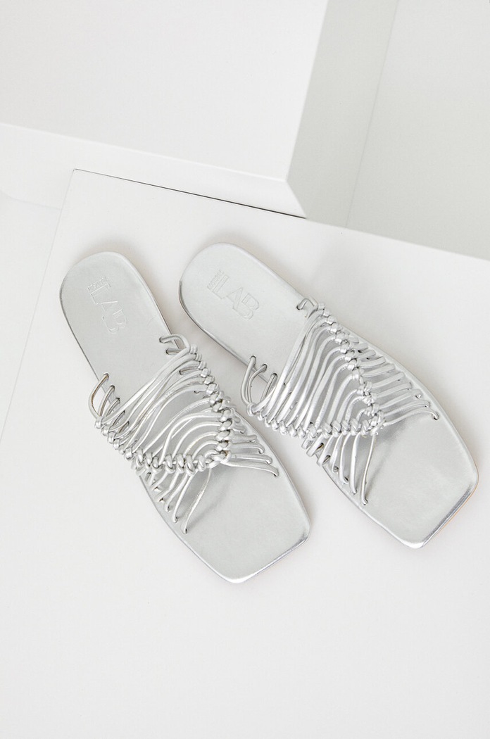 Answear.LAB ciabatte slide in pelle 2022.321.AT argento WS23