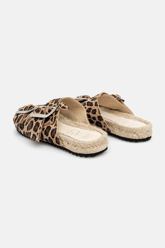 Scarpe Answear.LAB ciabatte slide in pelle 678 marrone