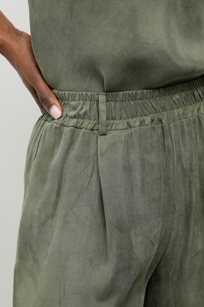 Answear.LAB pantaloni pentru femei, din lyocell verde 95106.iak