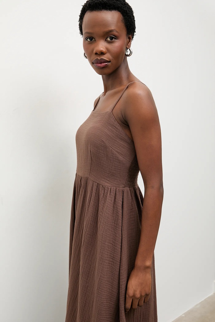 Answear.LAB rochie cu in maro E26-117.fjk