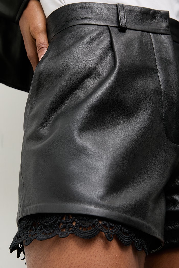 Answear.LAB pantaloni scurți pentru femei, din piele EIRA Unscripted Collection EIRA negru