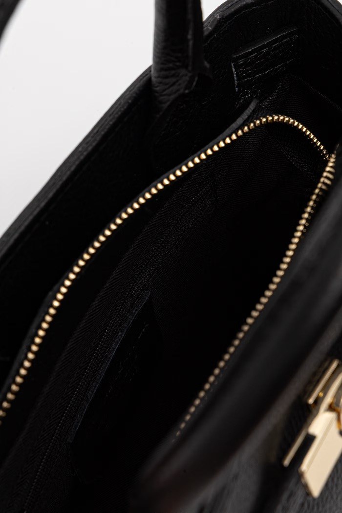 Answear.LAB torebka crossbody damska skórzana 1499.hak czarny