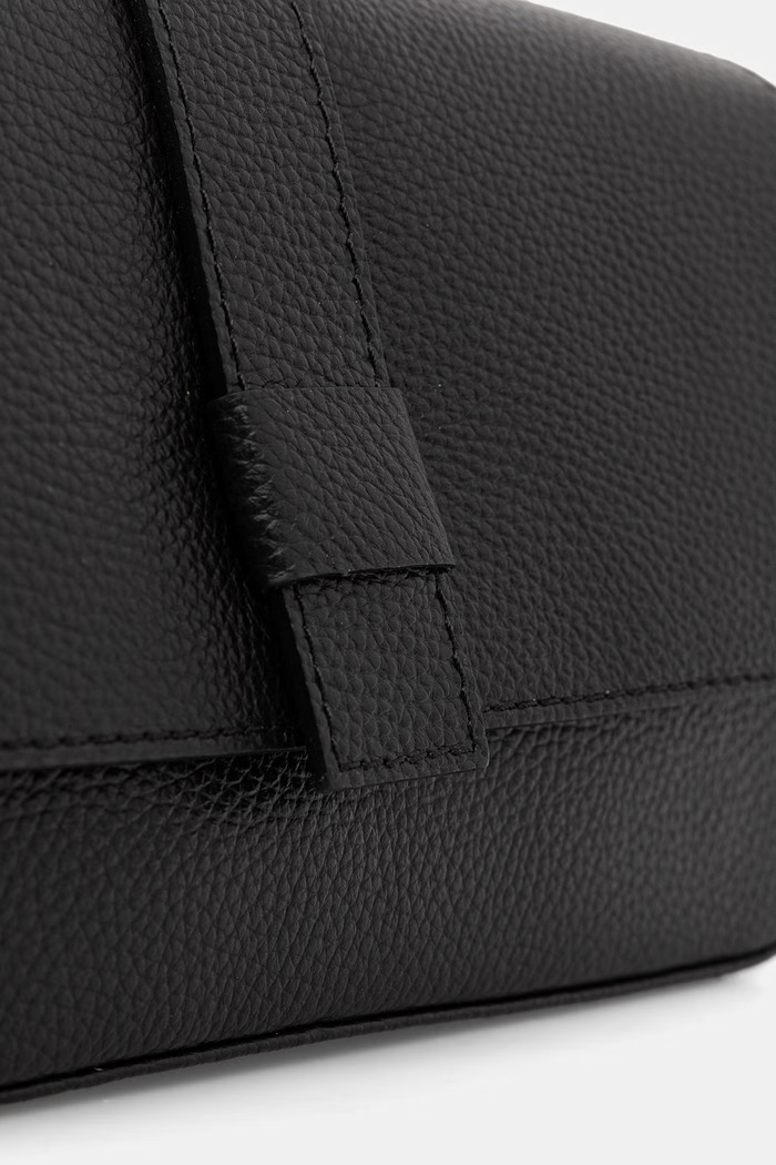 Answear.LAB torebka crossbody damska skórzana czarny SR45ML.PSR