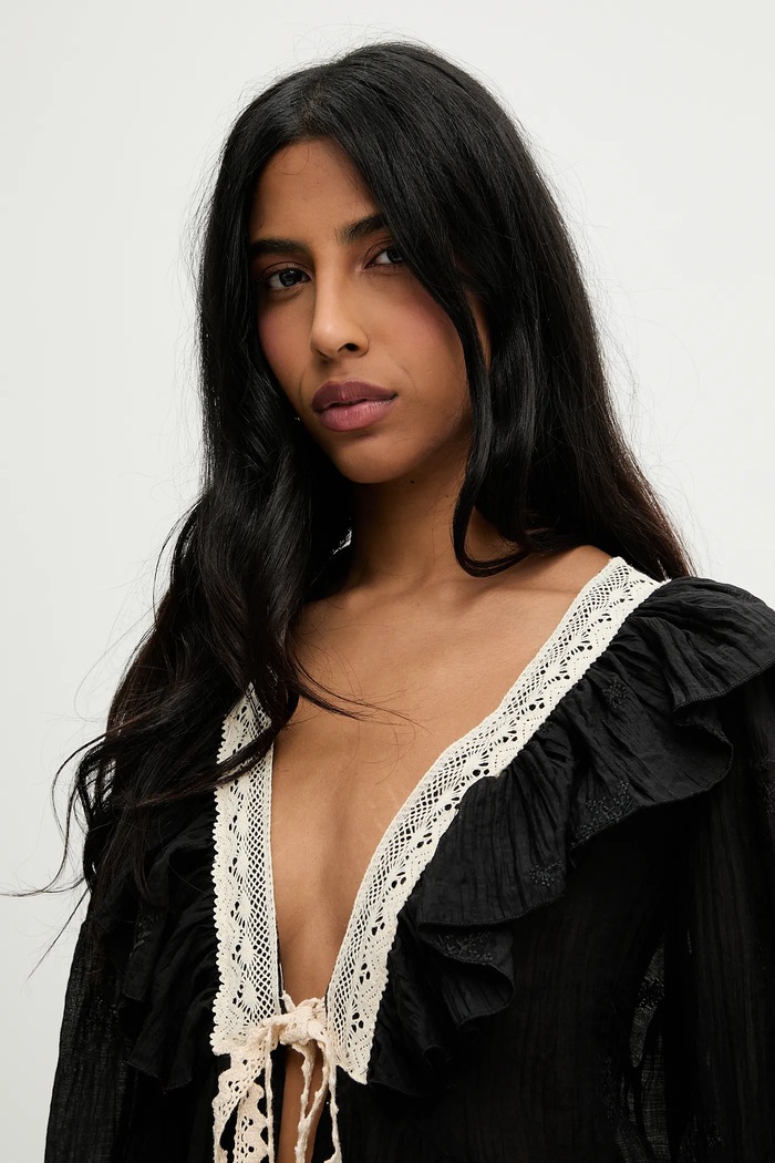 Answear Lab bluza Answear.LAB negru 93232.iak