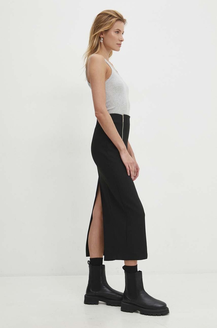 Krilo Answear.LAB Z elastanom črna 4431.TWK