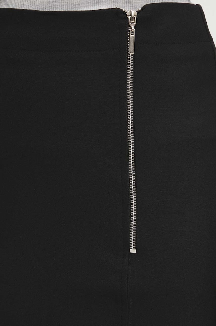 Krilo Answear.LAB črna 4431.TWK