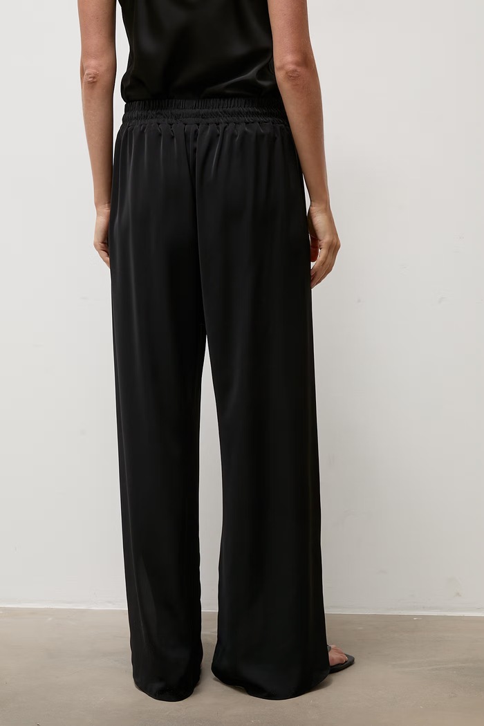 Îmbrăcăminte Answear Lab pantaloni 23Y71092.tdb negru