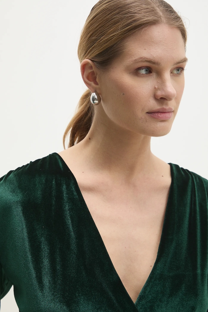 Answear Lab body din catifea Answear.LAB verde 92797.IKK