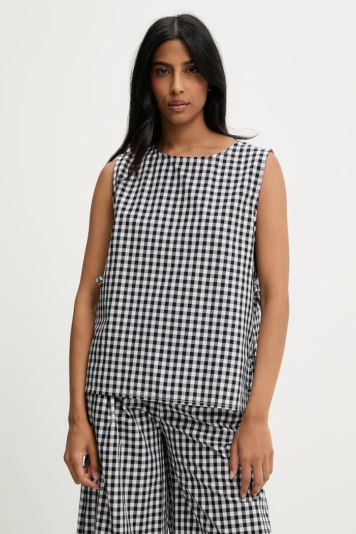 Pamučna majica Answear.LAB casual crna 13727.fos