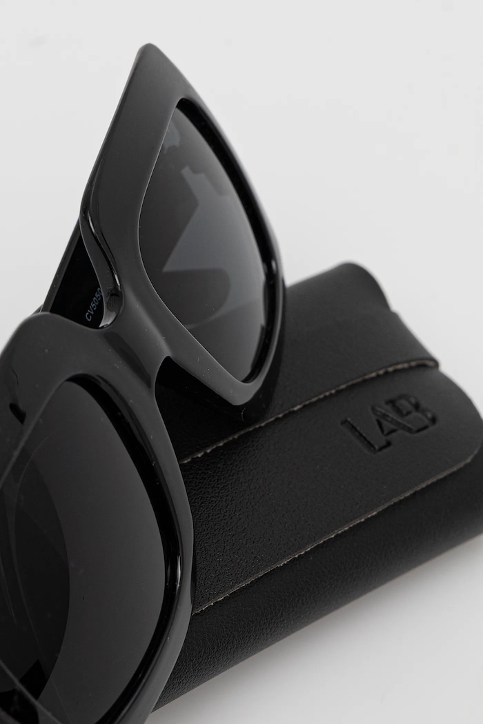 Akcesoria Answear.LAB okulary przeciwsłoneczne CV5050.fos czarny