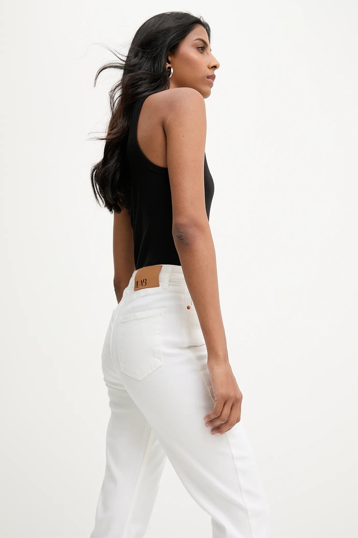 Answear.LAB jeansi alb 944408.tos