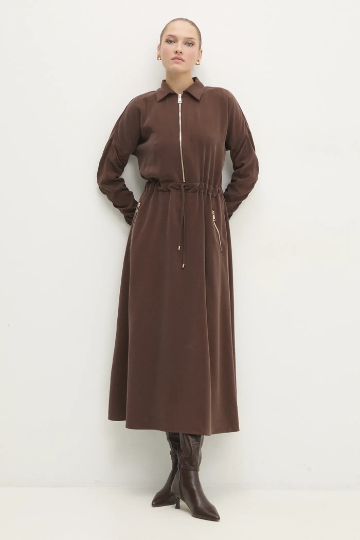 Answear.LAB sukienka d973.ios brązowy WW25