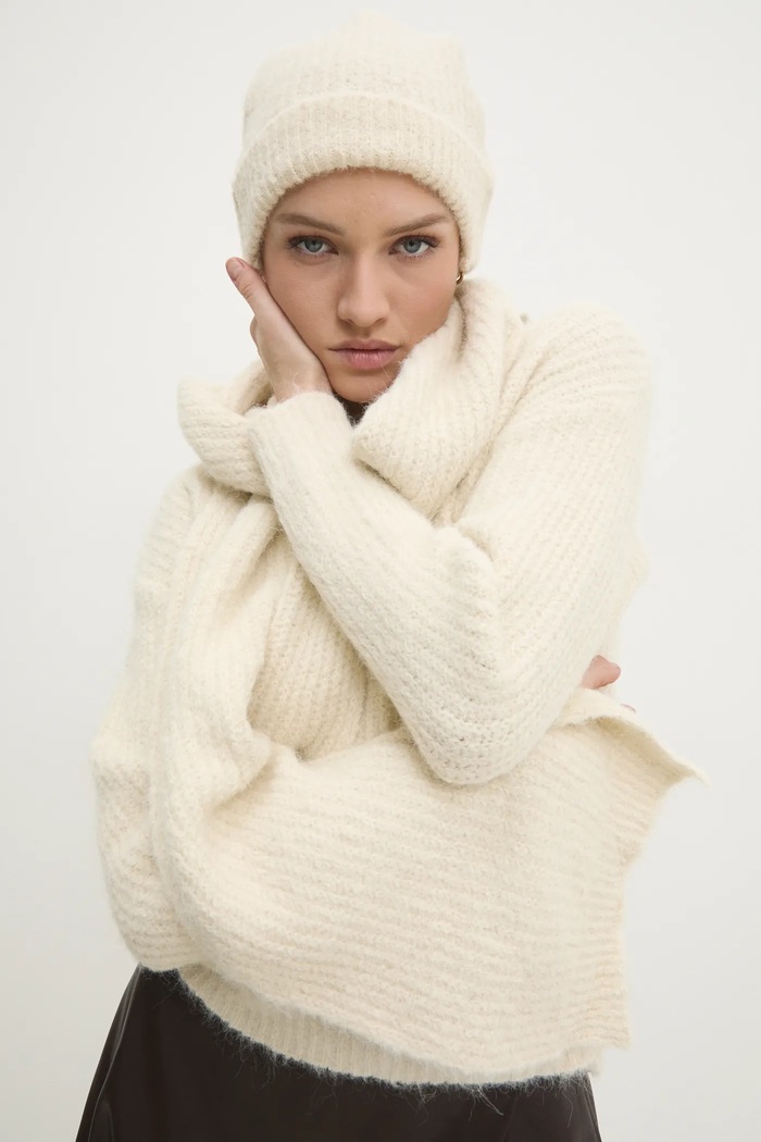 Answear.LAB sweter z wełną + szalik i czapka okrągły beżowy ch.1688.flk