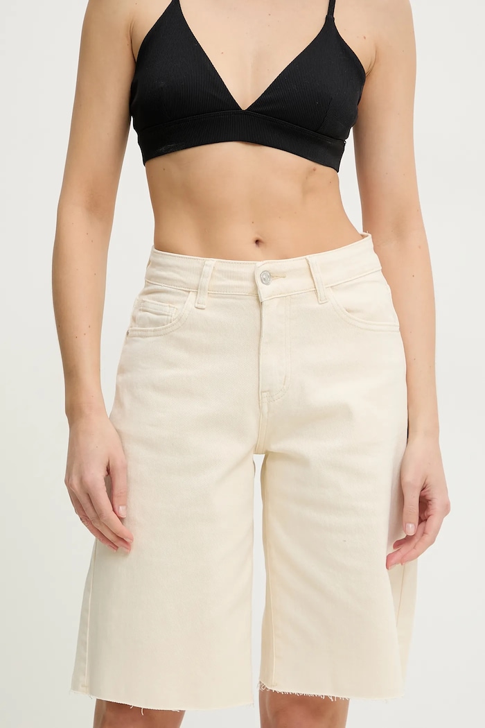 Answear.LAB szorty jeansowe z elastanem beżowy rd9062.3.flk