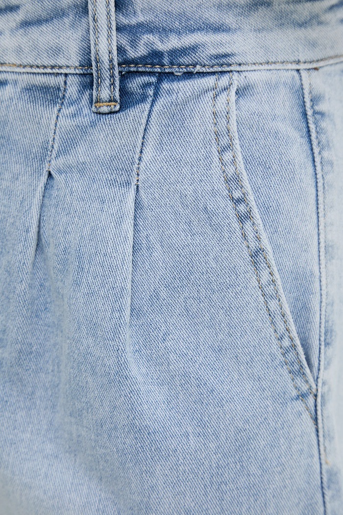 Answear.LAB szorty jeansowe niebieski HM6738.2.fos