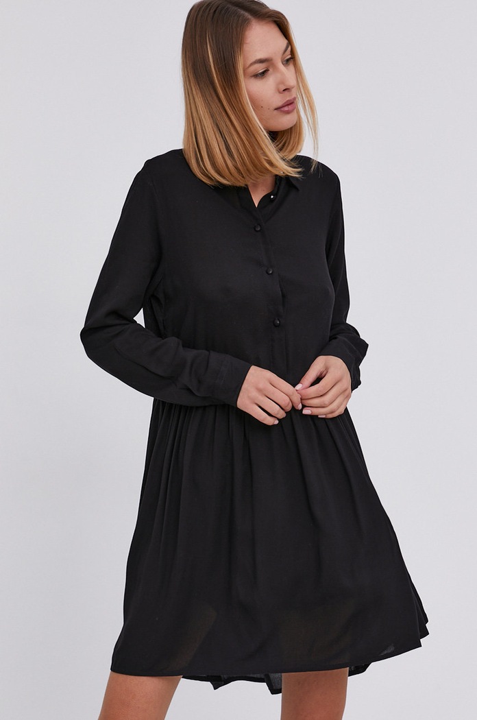 Answear Lab Sukienka casual czarny D73761M30227