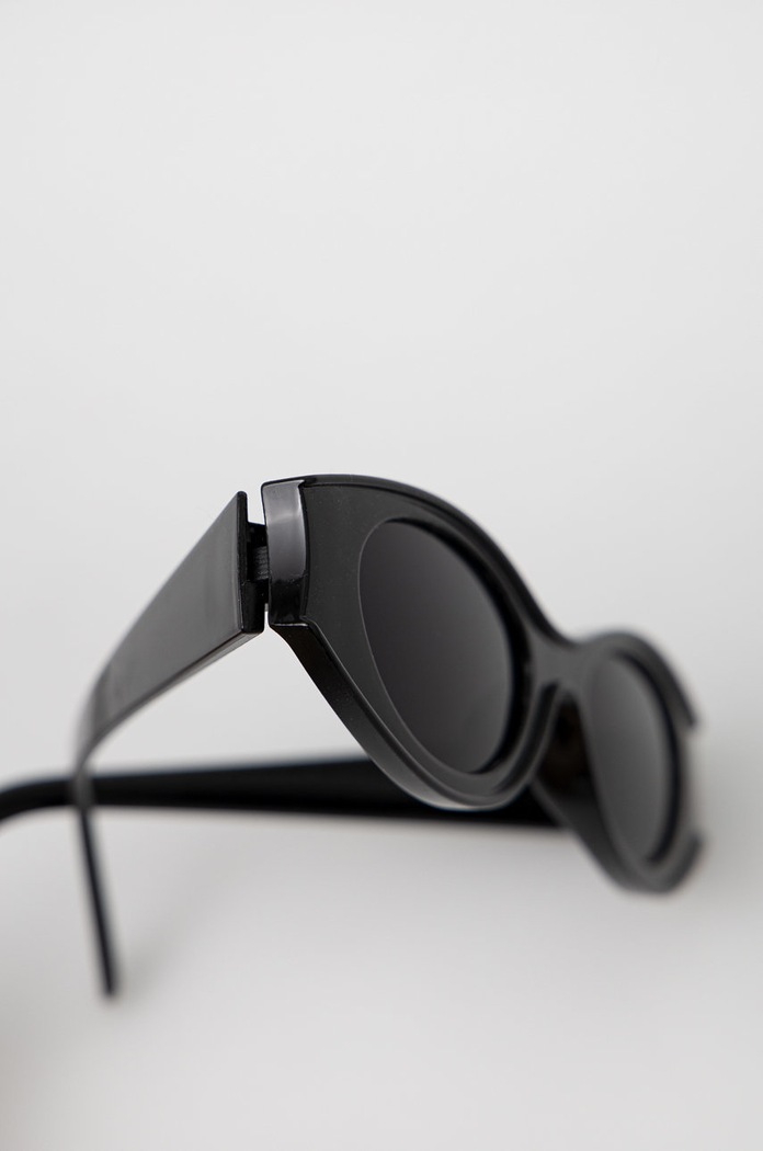 Answear Lab okulary przeciwsłoneczne czarny 8350800200.WK