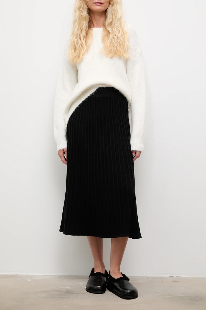 Answear.LAB spódnica z kaszmirem casual czarny ASF2466.flk