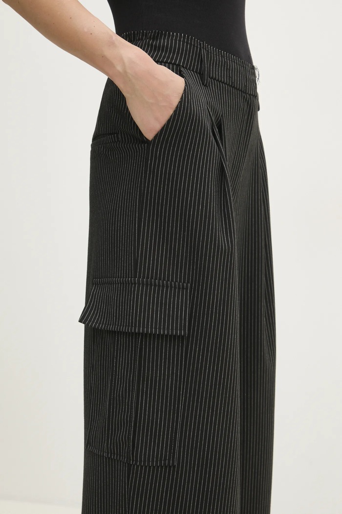 Answear Lab pantaloni W24W.LF.031228.tos negru