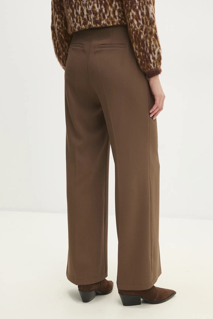 Abbigliamento Answear.LAB pantaloni 971373.hms marrone