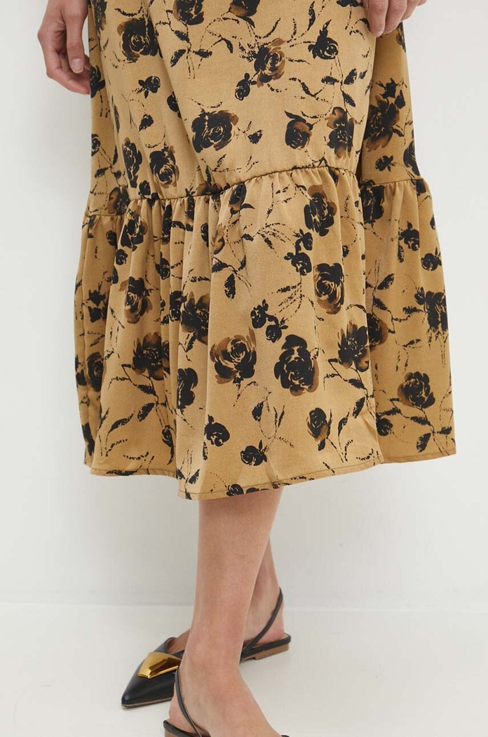 Answear Lab rochie NL234837.UMS aur