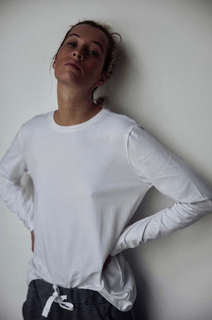MUUV. longsleeve BASIC longsleeve.BASIC.white biały ZA00