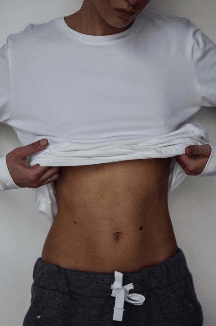 MUUV. longsleeve BASIC biały longsleeve.BASIC.white