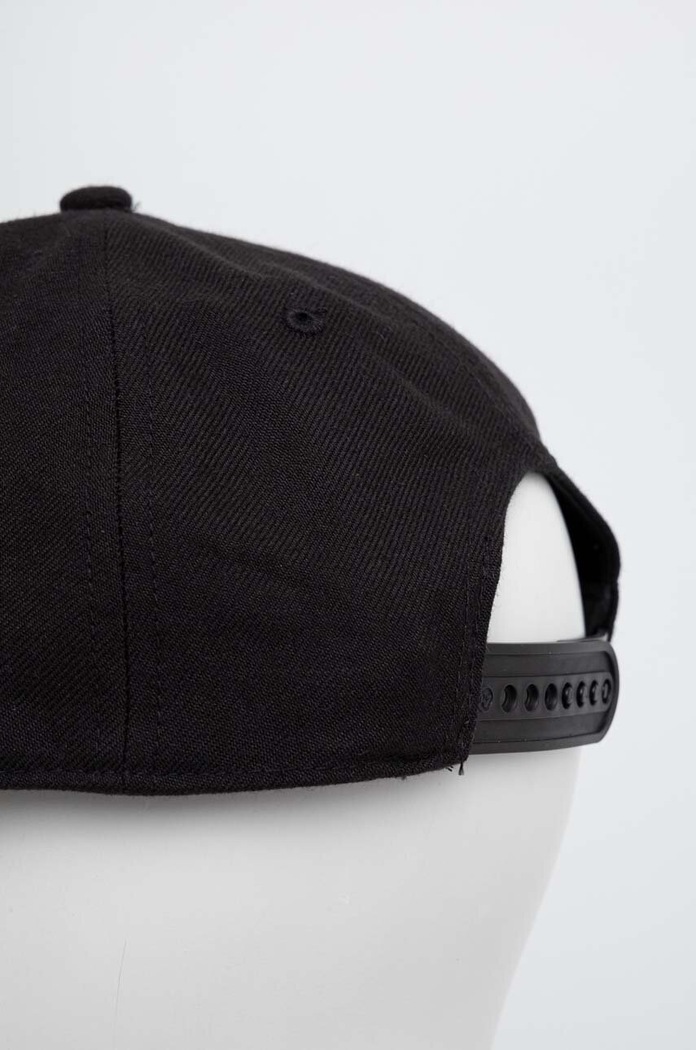 Kapa s šiltom 47 brand MLB New York Yankees črna B.MTLCS17WBP.BKE