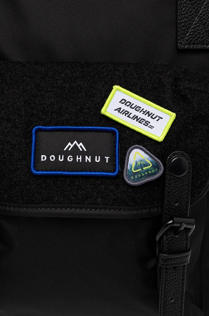Doplňky Batoh Doughnut Macaroon Large Airlines II D011DNA2.0003 černá