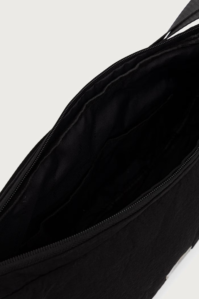 Torebka crossbody damska Croissant Softies 13L Doughnut czarny D427SE.0003.F