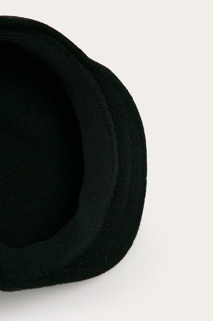 Kangol - Sapka fekete K0875FA.BK001
