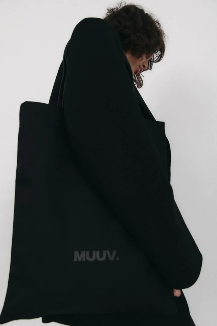 Bombažna torba MUUV. ICONE torba.shopper.ICONE črna