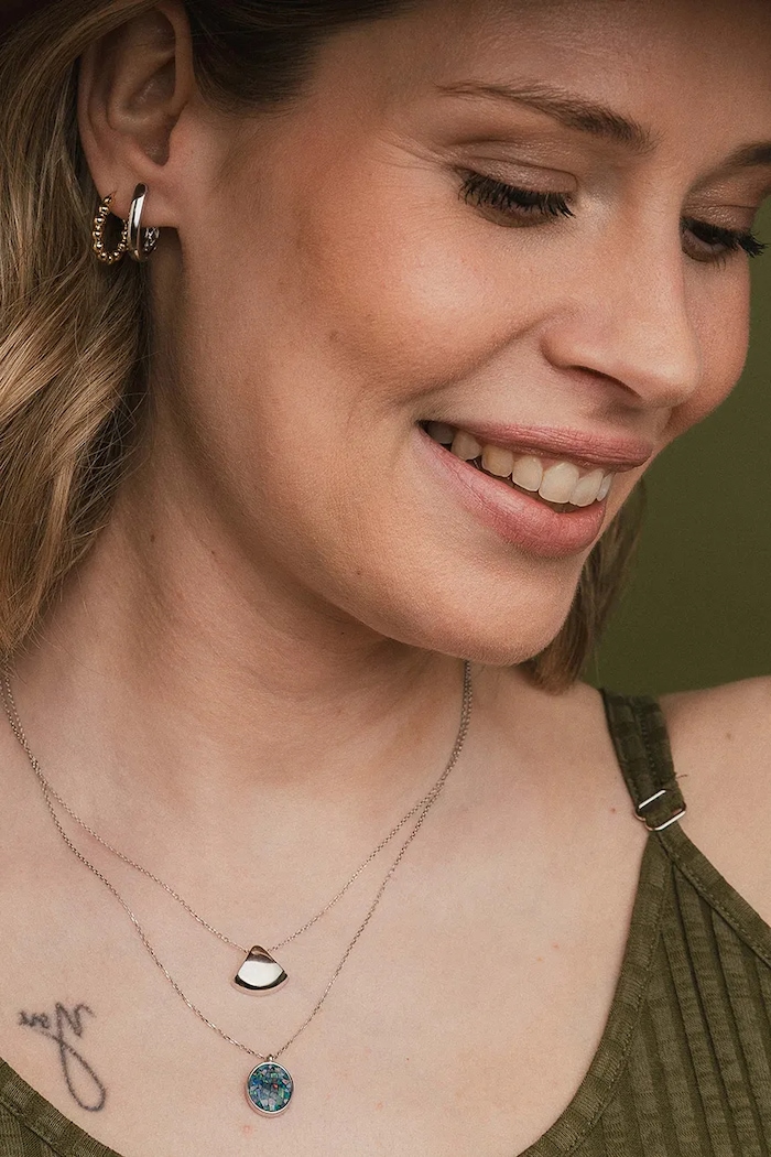 Doplnky ANIA KRUK náušnice dámske strieborné bez kameňa TRENDY SMIKS0690 strieborná