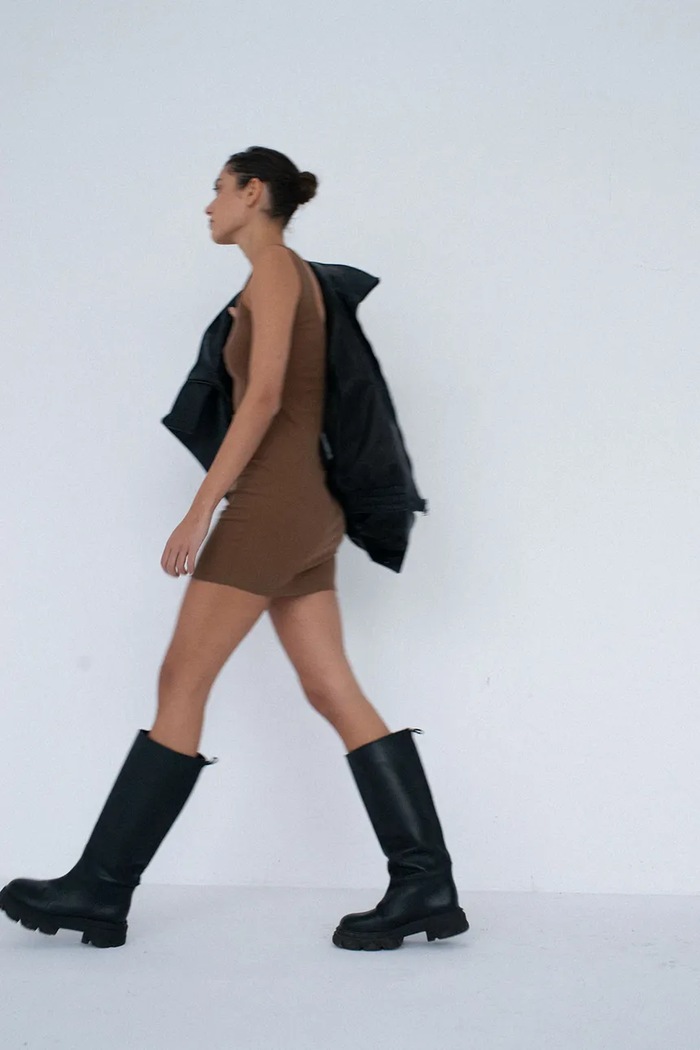 Muuv sukienka bodycon z wiskozą CIEO brązowy sukienka.mini.CIEO