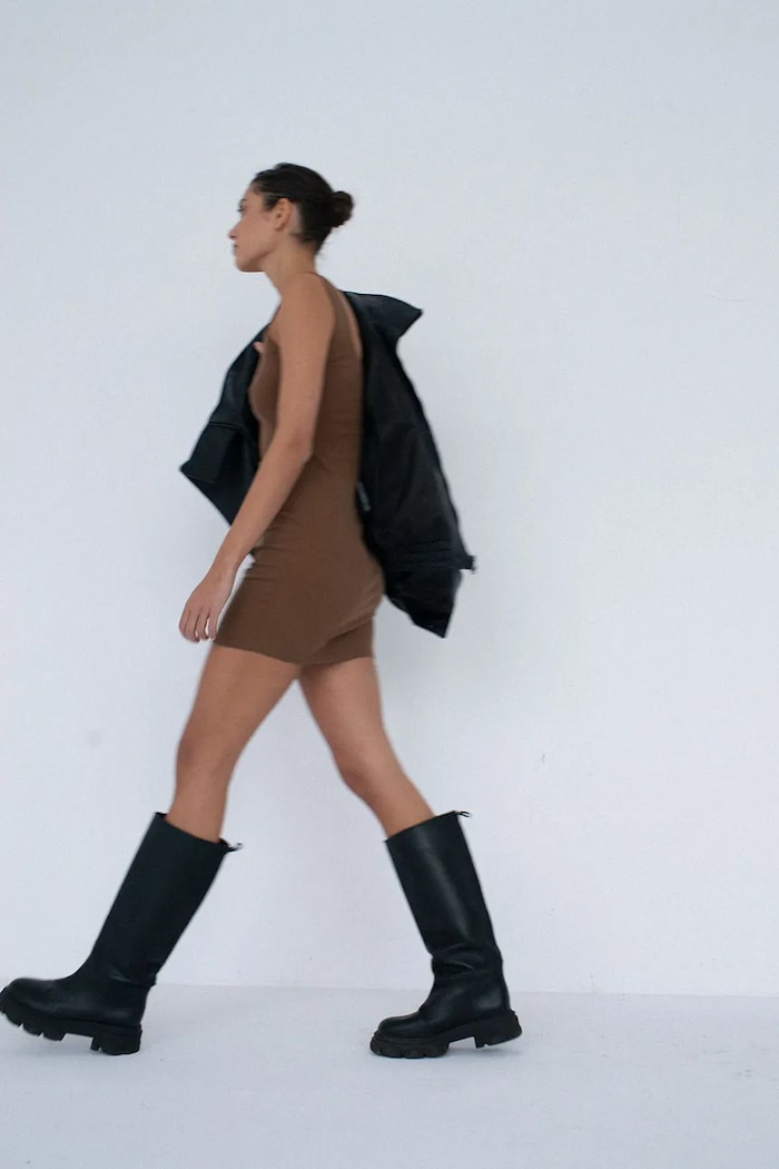 Muuv sukienka bodycon z wiskozą CIEO brązowy sukienka.mini.CIEO