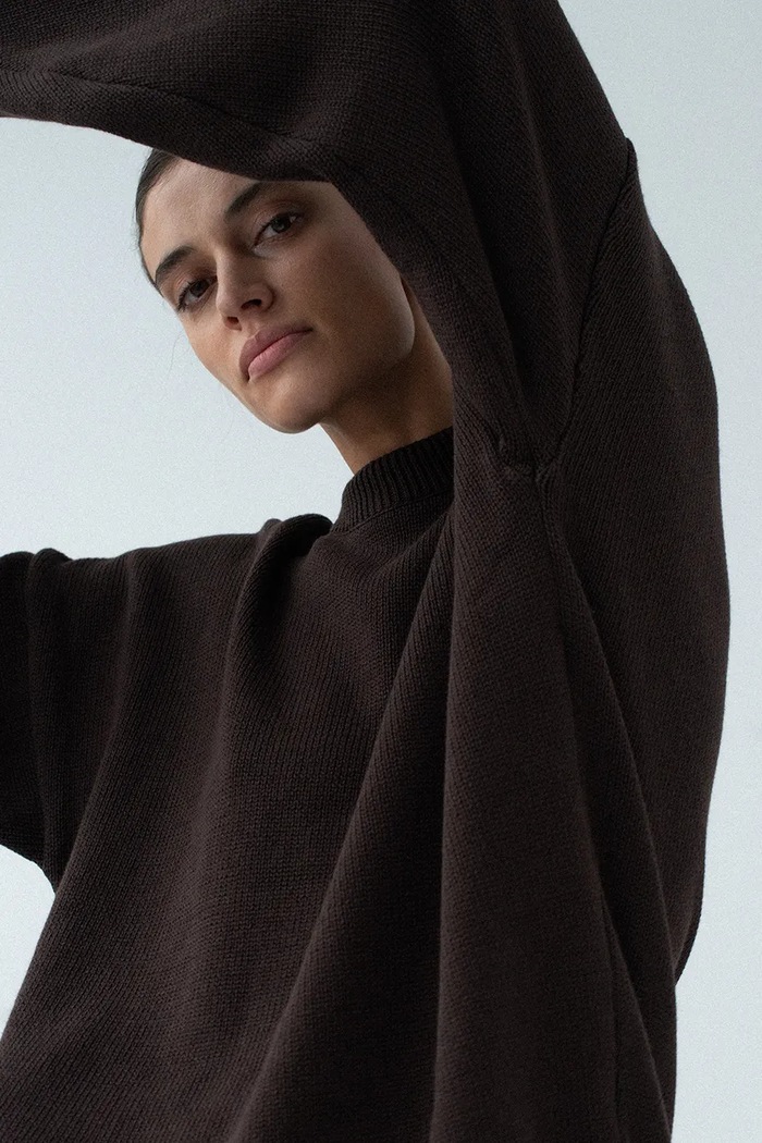 Muuv sweter męski z bawełną brązowy sweter.over.CONSCIOUS
