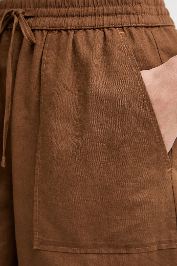 Marc O'Polo pantaloni scurți pentru femei, cu in maro 5000010127