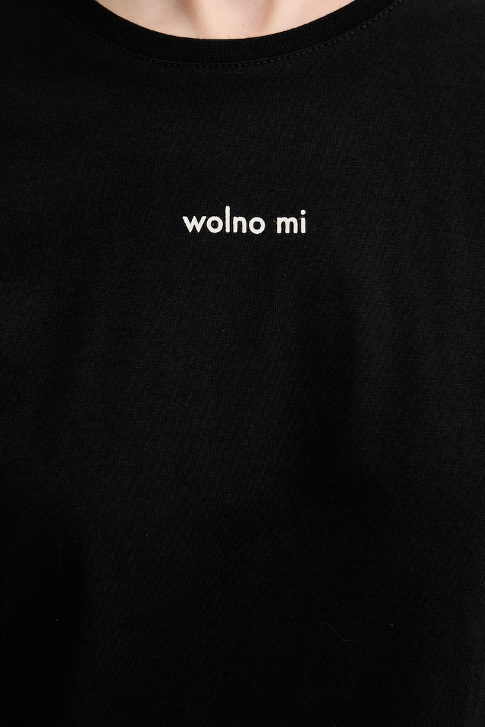 Muuv. T-shirt damski bawełniany WOLNO MI tshirt.WOLNOMI czarny